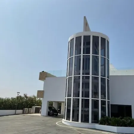 Coral Residences פאפוס